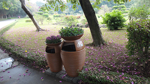  汕頭玻璃鋼花盆垃圾桶，點(diǎn)綴公園好環(huán)境。